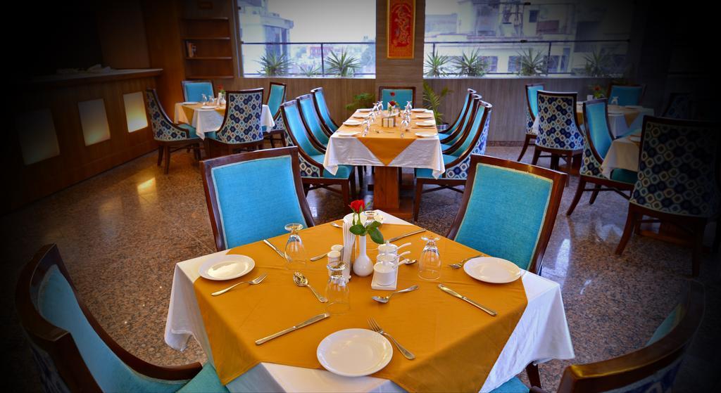 Hotel Seven Hills Tower Agra  Exterior photo